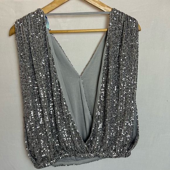 Silver Sequin Backless Tank Top - Size Large - New without Tags - Picture 2 of 3